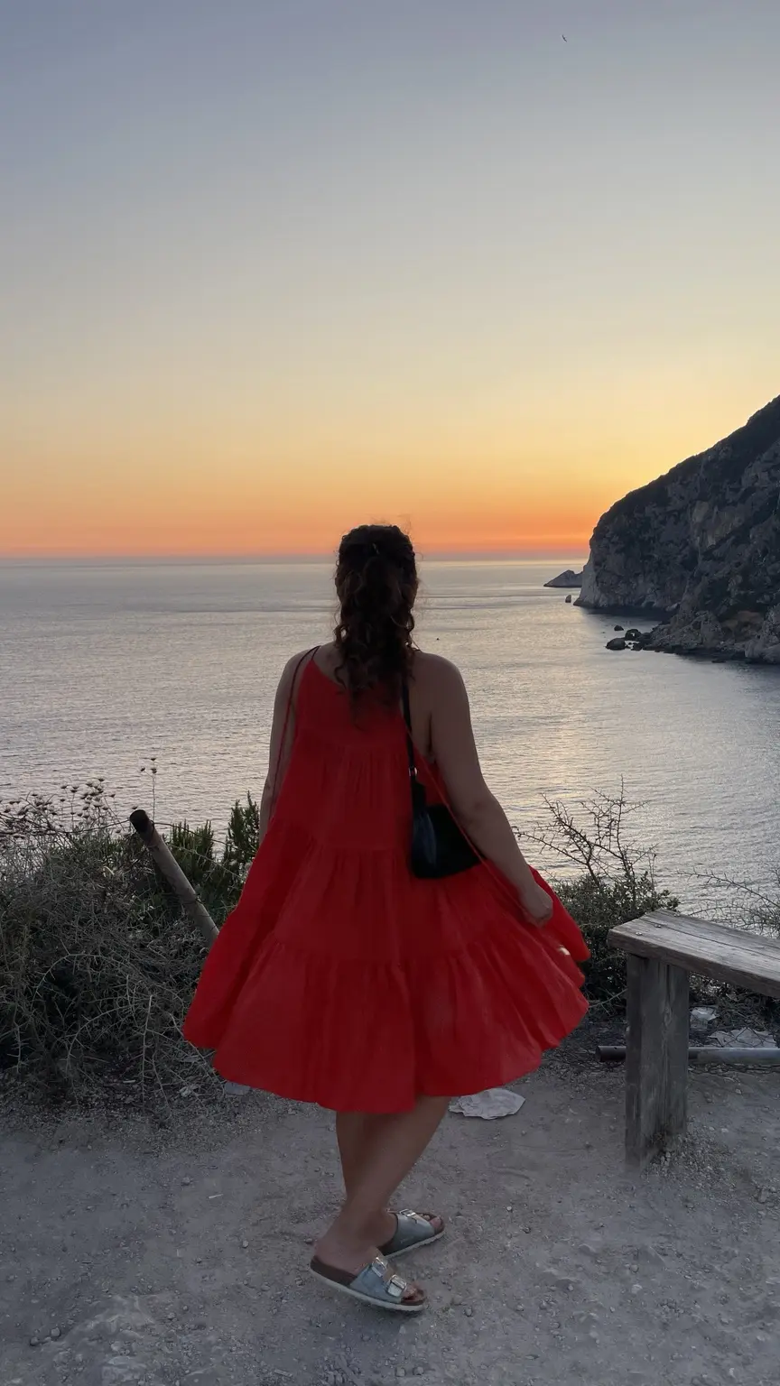 Sonnenuntergang über dem Meer an Korfus Küste
